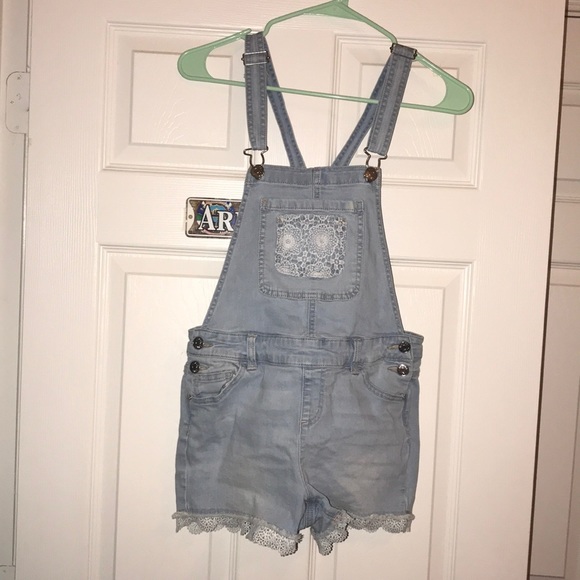 Jumper - Picture 2 of 2